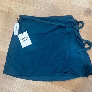 Aritzia NWT mini skirt